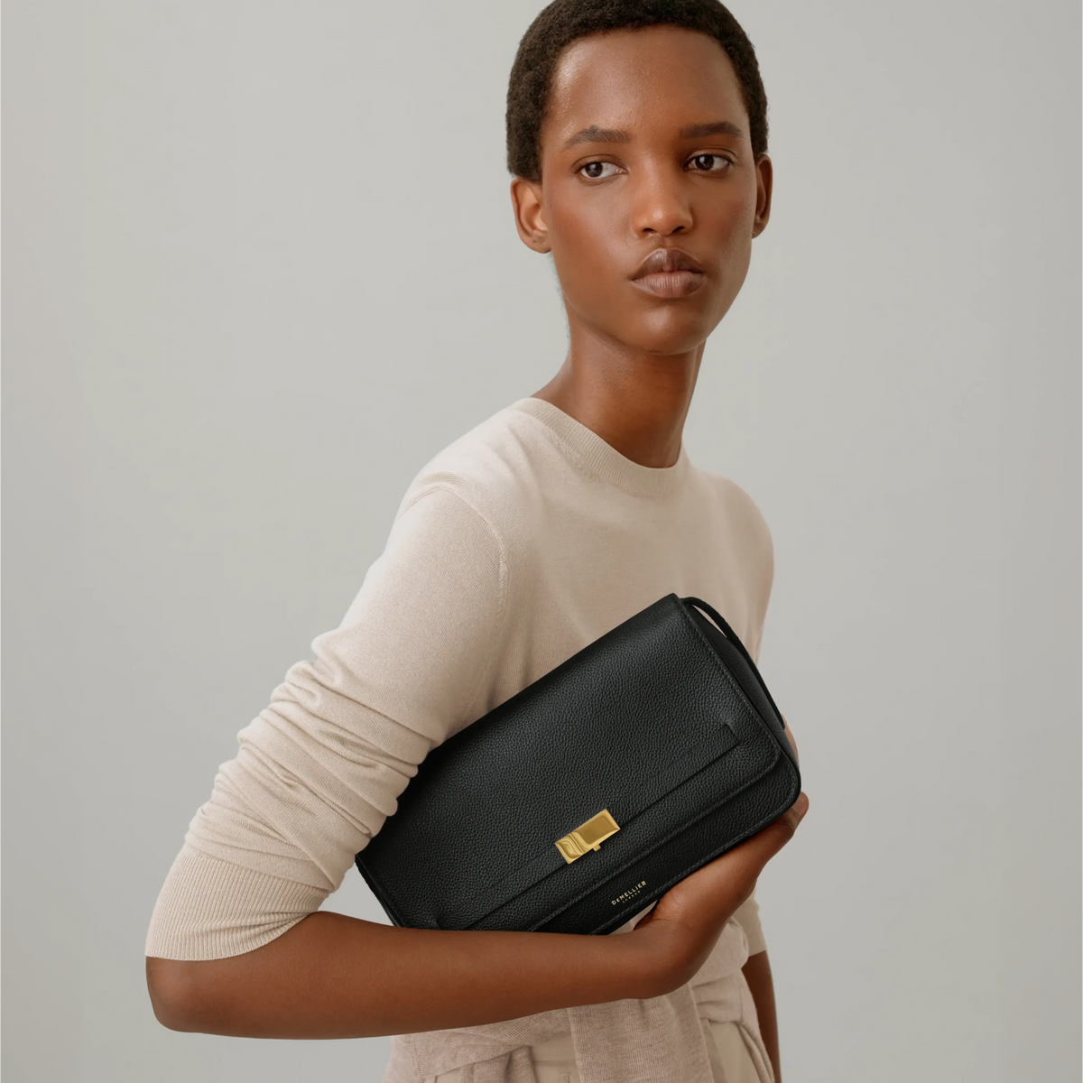 DMLR - The New York Crossbody
