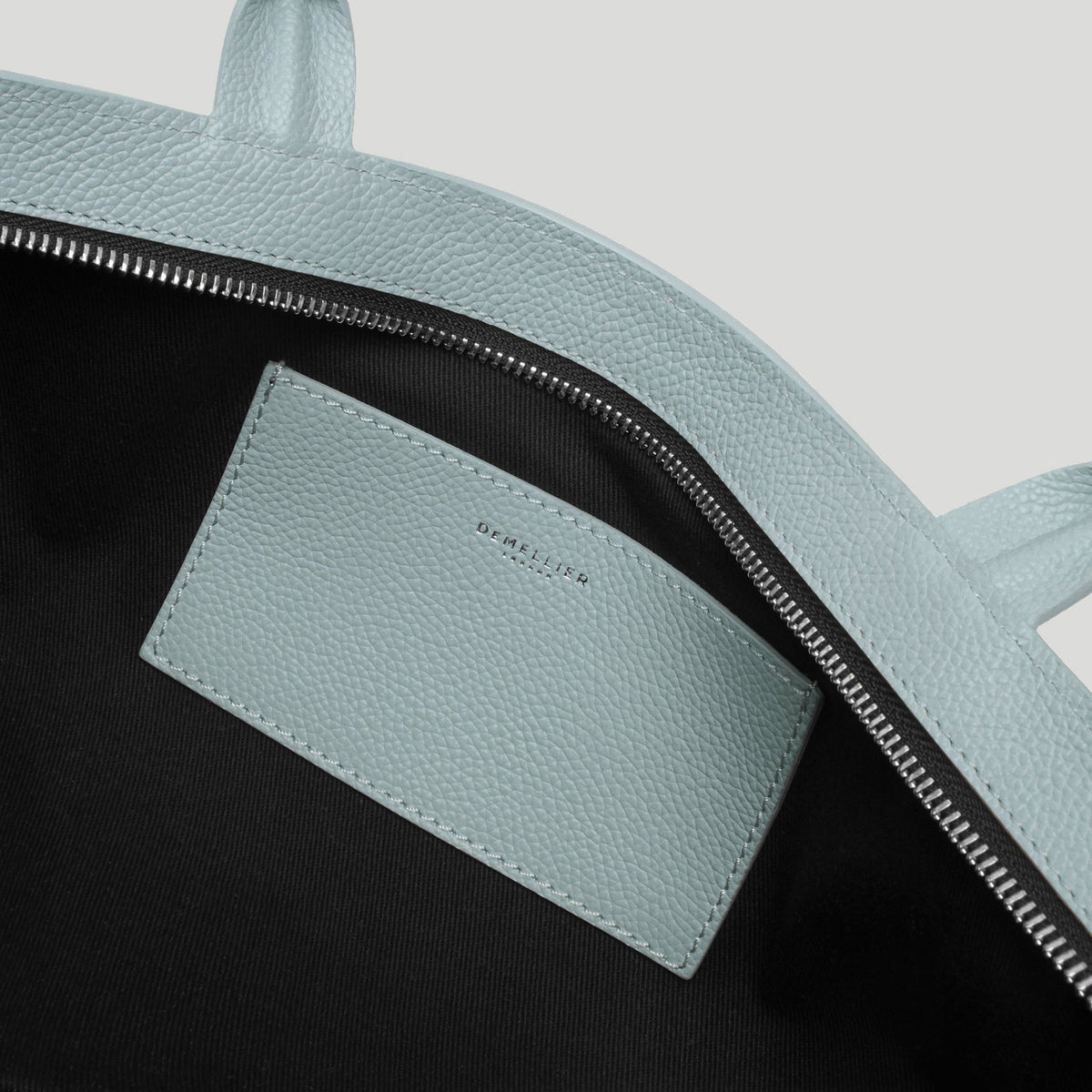 DMLR - The New York Shoulder