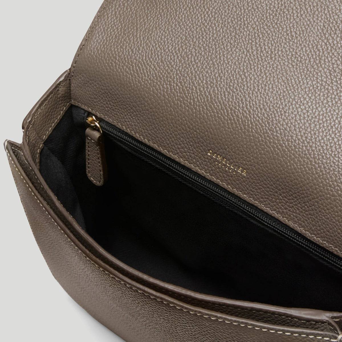 DMLR - The Vancouver